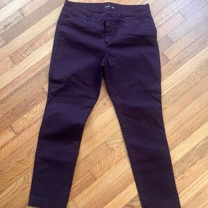 Old Navy Burgundy Pixie Cut, straight leg, size 10